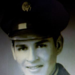 Meet your Posher, Ofilio